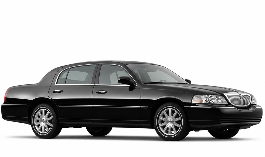 Classic Lincoln Town Car Punta Cana airport transfer vehicle